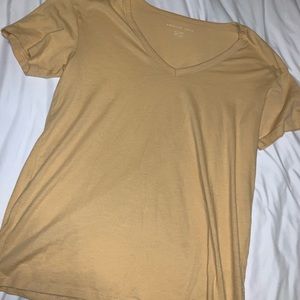 yellow american eagle tee